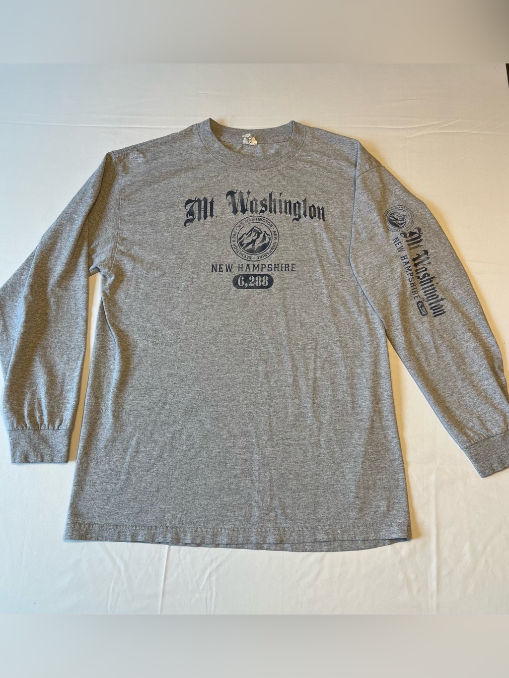 Mount Washington New Hampshire Long Sleeve Graphic T Shirt Gray Large — image 2 of 5